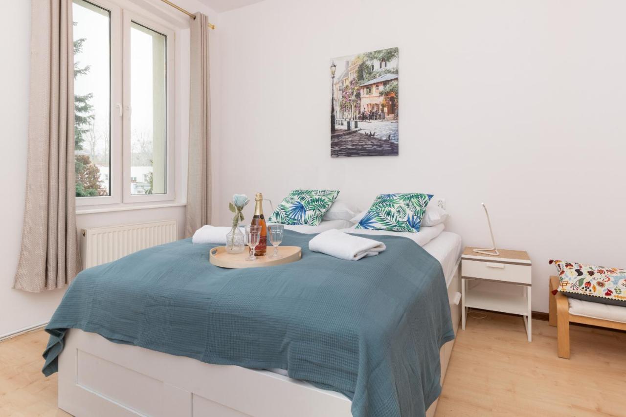 90m2 400m To The By Renters Apartment