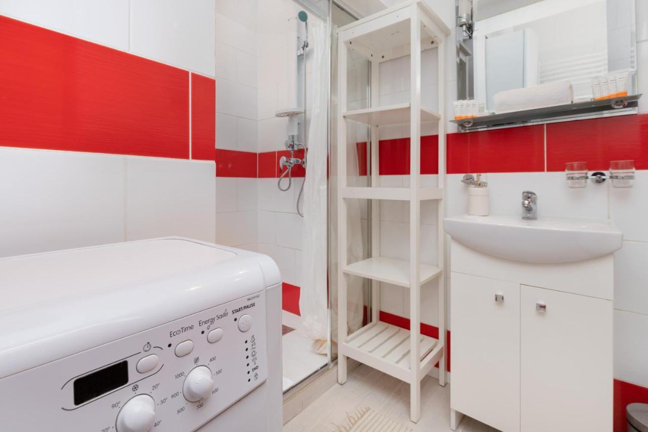 90m2 400m To The By Renters Lägenhet *